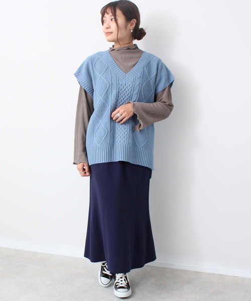 toucher du brise（トゥシェドブリーズ）の「柄編み Vネック ニットベスト（ベスト・レディース・ベージュ/オレンジ/ブラック/ブルー・M）」の12枚目の写真