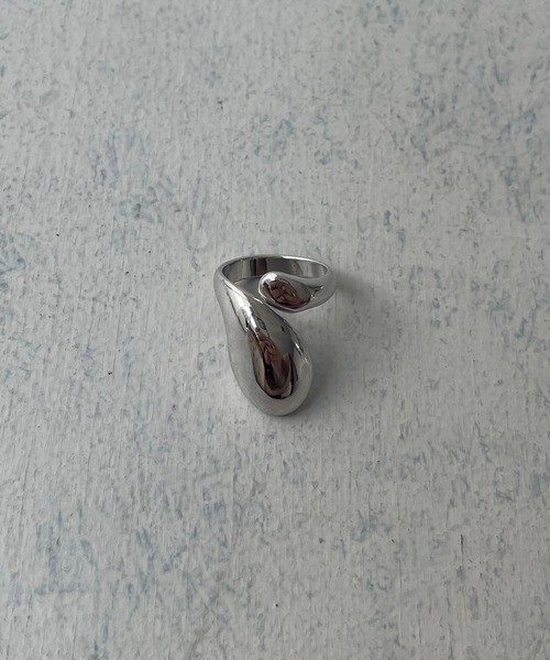 CLEIO（クレイオ）の「【cheriella】2wayティアドロップフォークリング（リング・レディース・シルバー/ゴールド・FREE）」の3枚目の写真