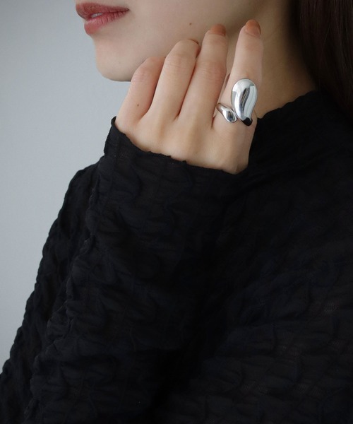 CLEIO（クレイオ）の「【cheriella】2wayティアドロップフォークリング（リング・レディース・シルバー/ゴールド・FREE）」の4枚目の写真