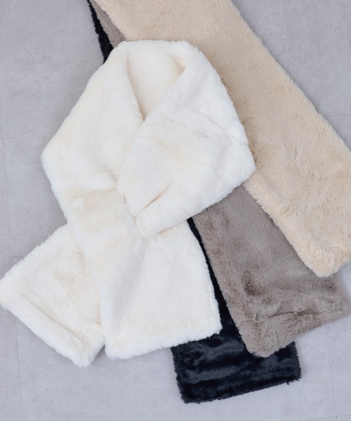 COLONY 2139（コロニートゥーワンスリーナイン）の「フェイクエコファーマフラー（マフラー・レディース・モカ/アイボリー/ブラック/グレイッシュベージュ・FREE）」の11枚目の写真