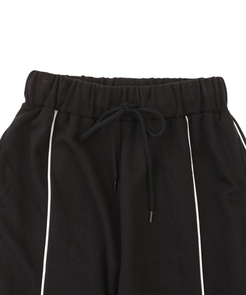 PUNYUS(プニュズ)の「パイピングスウェットパンツ(スウェットパンツ・レディース・グリーン/グレー/ブラック・1/2/3/4)」の12枚目の写真