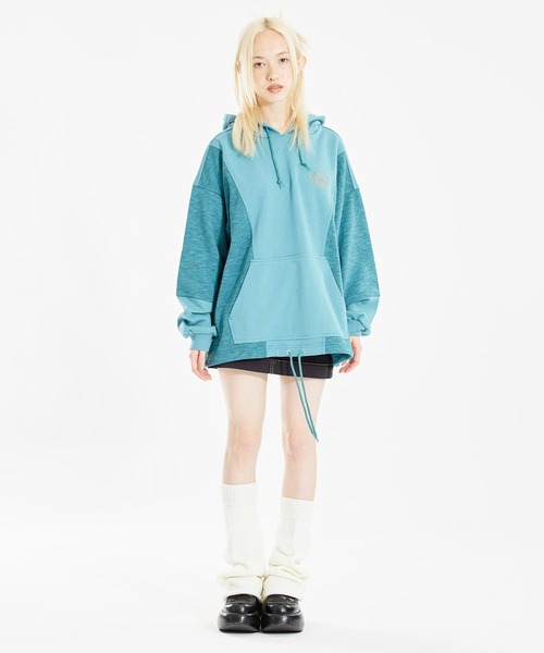 X-girl（エックスガール）の「COLORBLOCK SWEAT HOODIE（パーカー・レディース・チャコール/ライトグリーン/ホワイト・S/M）」の4枚目の写真