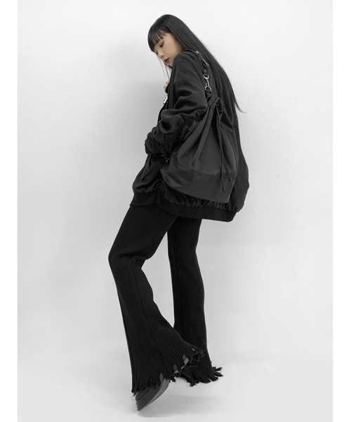 LVEU.(ラブユ.)の「【LVEU.】2way巾着リュックサック / バッグ 鞄 BAG リュック リュックサック バックパック 巾着 ショルダー メッセンジャー ワンショルダー 2way ブラック ZOZOTOWN限定(バックパック/リュック・レディース・ブラック・FREE)」の8枚目の写真