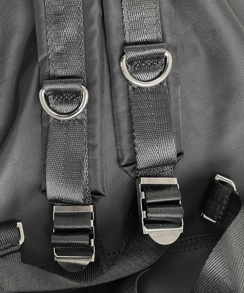 LVEU.(ラブユ.)の「【LVEU.】2way巾着リュックサック / バッグ 鞄 BAG リュック リュックサック バックパック 巾着 ショルダー メッセンジャー ワンショルダー 2way ブラック ZOZOTOWN限定(バックパック/リュック・レディース・ブラック・FREE)」の12枚目の写真