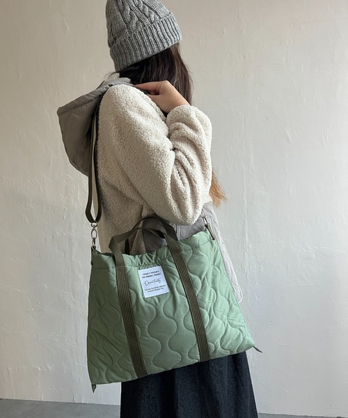 LBC（エルビーシー）の「2WAYひょうたんキルトトートバッグ（トートバッグ・レディース・グリーン/ベージュ/ブラック・FREE）」の3枚目の写真