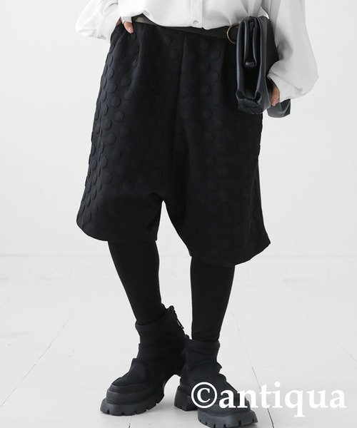 antiqua（アンティカ）の「サルエルハーフパンツ（その他パンツ・レディース・ブラック・FREE）」の2枚目の写真