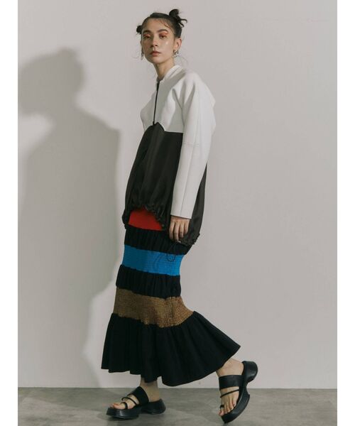 UN3D.（アンスリード）の「マルチカラーシャーリングスカート（スカート・レディース・ブルー/ブラック・36/38）」の10枚目の写真