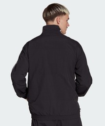 adidas（アディダス）の「アディカラー クラシックス トレフォイル