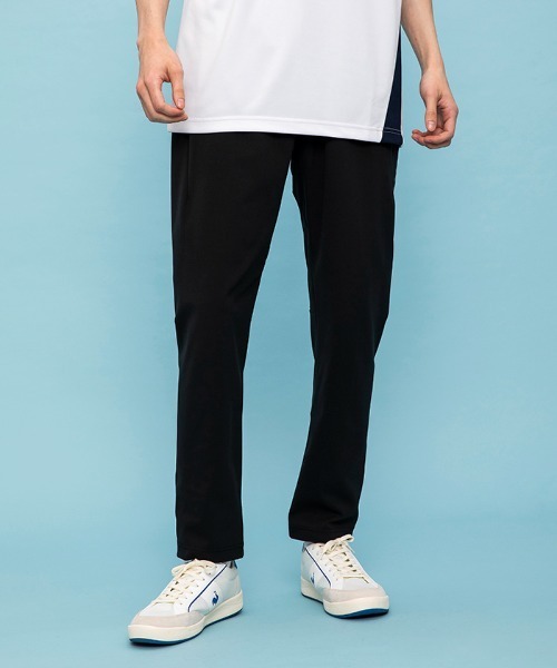 le coq sportif(ルコックスポルティフ)の「AIR STYLISH PANTS ルフ・フォルム(ヘランカツイルジャージ)(その他パンツ・メンズ・ネイビー/ブラック・XL/M/L/XXL/S)」の2枚目の写真