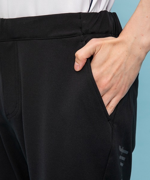 le coq sportif(ルコックスポルティフ)の「AIR STYLISH PANTS ルフ・フォルム(ヘランカツイルジャージ)(その他パンツ・メンズ・ネイビー/ブラック・XL/M/L/XXL/S)」の8枚目の写真