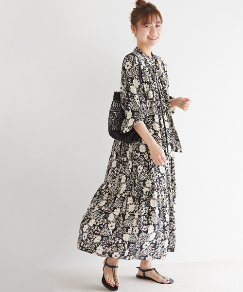 JOURNAL STANDARD relume（ジャーナルスタンダード　レリューム）の「《追加》レトロフラワープリントボウタイギャザーワンピース（ワンピース・レディース・ブラック/グリーン・FREE）」の9枚目の写真