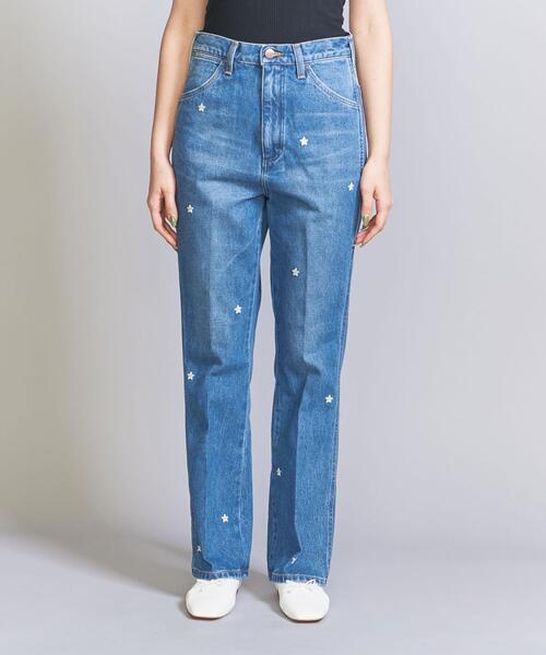 Wrangler（ラングラー）の「【別注】＜Wrangler＞エンブロイダリー フレアデニムパンツ（デニムパンツ・レディース・ライトブルー・M/S）」の7枚目の写真