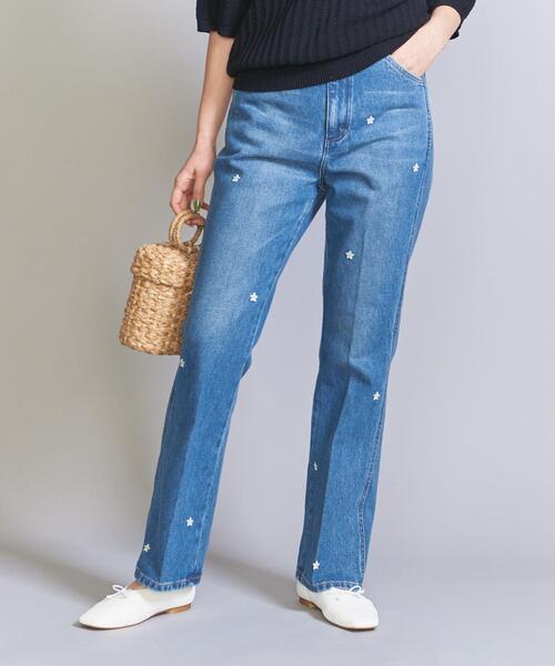 Wrangler（ラングラー）の「【別注】＜Wrangler＞エンブロイダリー フレアデニムパンツ（デニムパンツ・レディース・ライトブルー・M/S）」の13枚目の写真