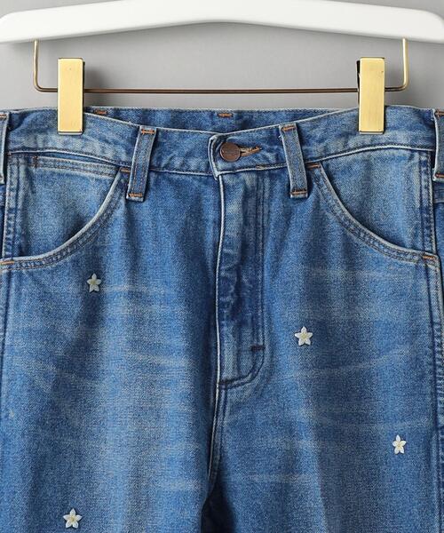 Wrangler（ラングラー）の「【別注】＜Wrangler＞エンブロイダリー フレアデニムパンツ（デニムパンツ・レディース・ライトブルー・M/S）」の10枚目の写真