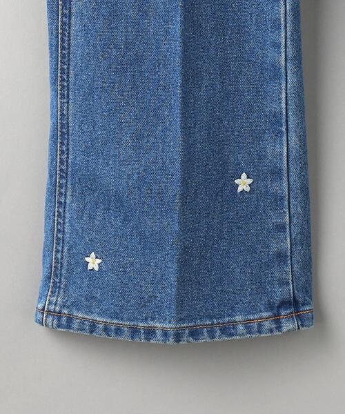 Wrangler（ラングラー）の「【別注】＜Wrangler＞エンブロイダリー フレアデニムパンツ（デニムパンツ・レディース・ライトブルー・M/S）」の9枚目の写真