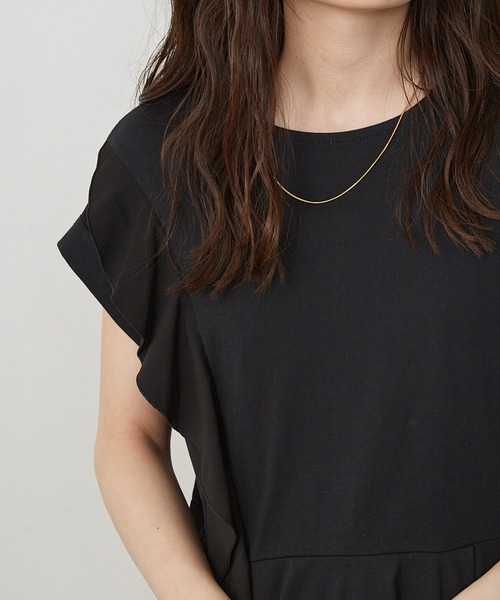 Shelly island(シェリーアイランド)の「フリルデザインペプラムカットソー(Tシャツ/カットソー・レディース・ブラック/ホワイト・M)」の4枚目の写真