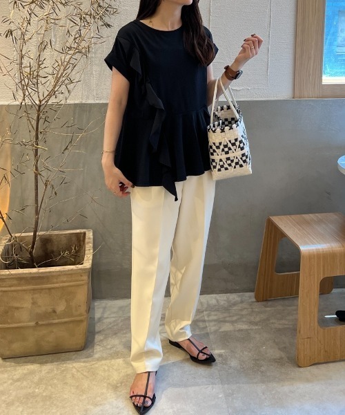 Shelly island(シェリーアイランド)の「フリルデザインペプラムカットソー(Tシャツ/カットソー・レディース・ブラック/ホワイト・M)」の9枚目の写真