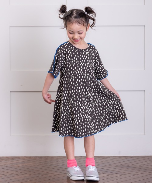 HOGAN RANCH WEAR（ホーガンランチウエア）の「メローバッククロスワンピース(90～150cm)（ワンピース・キッズ・チャコール/パープル・90/100/110/120/130/140/150）」の2枚目の写真