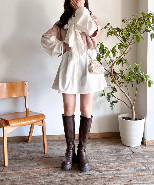 Mysa&Liina(ミーサリーナ)の「ニットベスト×ボウタイブラウス(シャツ/ブラウス・レディース・ブラック/ピンクベージュ/ベージュ・M)」の10枚目の写真