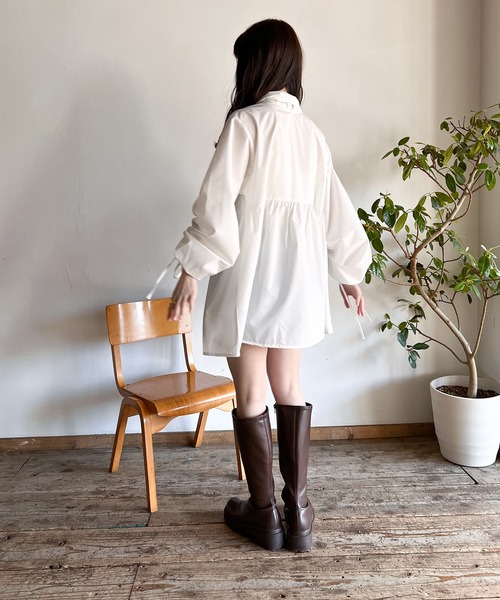 Mysa&Liina(ミーサリーナ)の「ニットベスト×ボウタイブラウス(シャツ/ブラウス・レディース・ブラック/ピンクベージュ/ベージュ・M)」の21枚目の写真