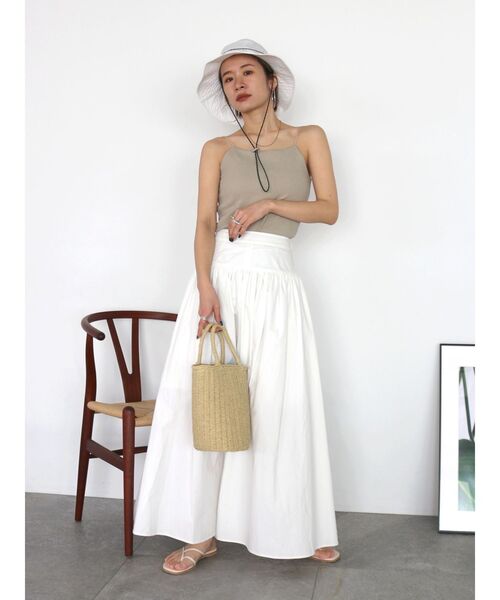 Ungrid(アングリッド)の「パット付きスクエアキャミソール(キャミソール・レディース・ブラック/ベージュ/アイボリー・FREE)」の15枚目の写真