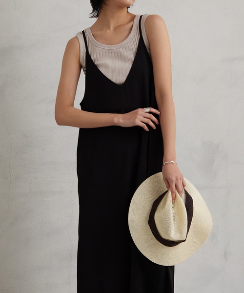 for/c(フォーシー)の「ジョーゼットキャミワンピース【サスティナブル】(ワンピース・レディース・ネイビー/ホワイト/ベージュ/ブラック/グレイッシュブルー・S/M/L/LL)」の7枚目の写真