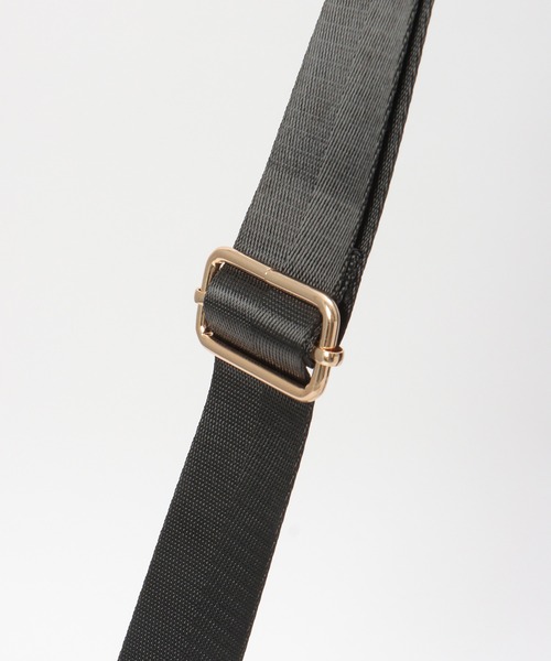 notch.（ノッチ）の「パトリシアショルダーバッグ（ショルダーバッグ・レディース・キャメル/ブラック・ONESIZE）」の15枚目の写真