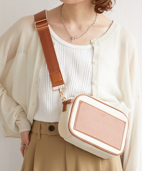 notch.（ノッチ）の「パトリシアショルダーバッグ（ショルダーバッグ・レディース・キャメル/ブラック・ONESIZE）」の8枚目の写真