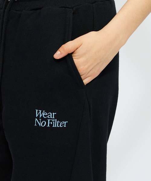 FOREVER 21(フォーエバー トゥエンティーワン)の「Wear No Filter パラシュートパンツ(スウェットパンツ・レディース・オレンジ/ブルー/ピンク/ブラック・SMALL/MEDIUM)」の21枚目の写真