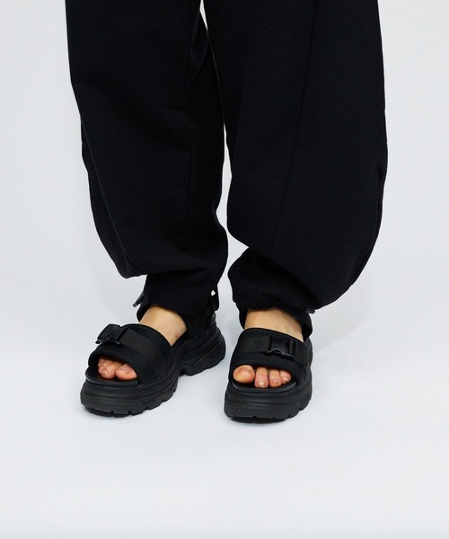 FOREVER 21(フォーエバー トゥエンティーワン)の「Wear No Filter パラシュートパンツ(スウェットパンツ・レディース・オレンジ/ブルー/ピンク/ブラック・SMALL/MEDIUM)」の22枚目の写真