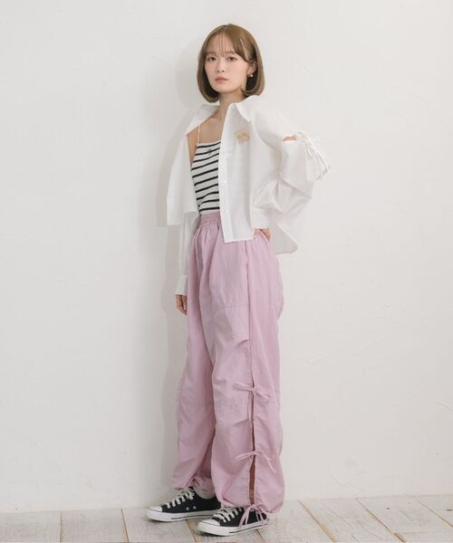 ems excite（エムズエキサイト）の「ブローチ付ショートSH（シャツ/ブラウス・レディース・ホワイト/グレー系その他・FREE）」の18枚目の写真