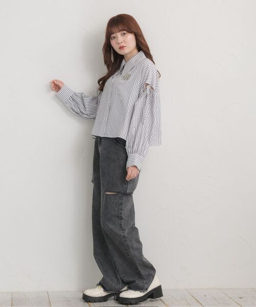 ems excite（エムズエキサイト）の「ブローチ付ショートSH（シャツ/ブラウス・レディース・ホワイト/グレー系その他・FREE）」の20枚目の写真