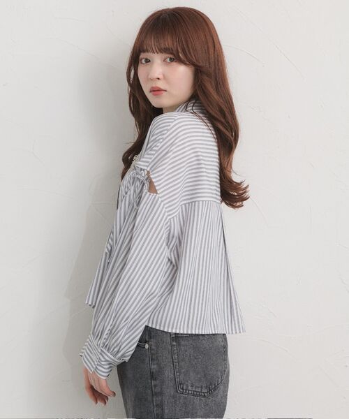 ems excite（エムズエキサイト）の「ブローチ付ショートSH（シャツ/ブラウス・レディース・ホワイト/グレー系その他・FREE）」の15枚目の写真