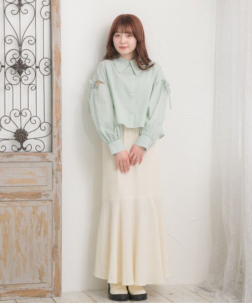 ems excite（エムズエキサイト）の「ブローチ付ショートSH（シャツ/ブラウス・レディース・ホワイト/グレー系その他・FREE）」の11枚目の写真