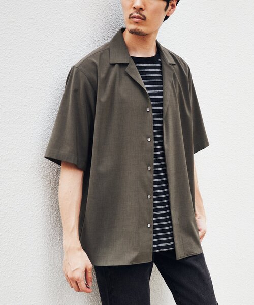 EDIFICE（エディフィス）の「”接触冷感機能” クールタッチ トロピカル オープンカラー 半袖シャツ（シャツ/ブラウス・メンズ・カーキ/ライトグレー/グリーン/ネイビー・LARGE/X-LARGE/SMALL/MEDIUM）」の2枚目の写真