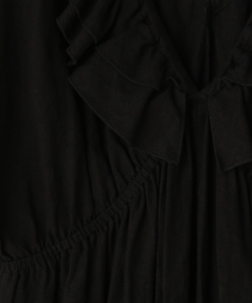 yuw（ユウ）の「Ｖネックフリルワンピースショートスリーブ　904883（ワンピース・レディース・ブラック/ブルー・FREE）」の5枚目の写真