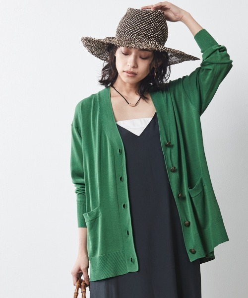 CHIC STYLE（シックスタイル）の「＜大きいサイズ＞ハイツイストレーヨン綿Vネックニットカーディガン シックスタイル（カーディガン/ボレロ・レディース・ブラック/モカ/グリーン・4L/5L/LL/3L/L）」の19枚目の写真