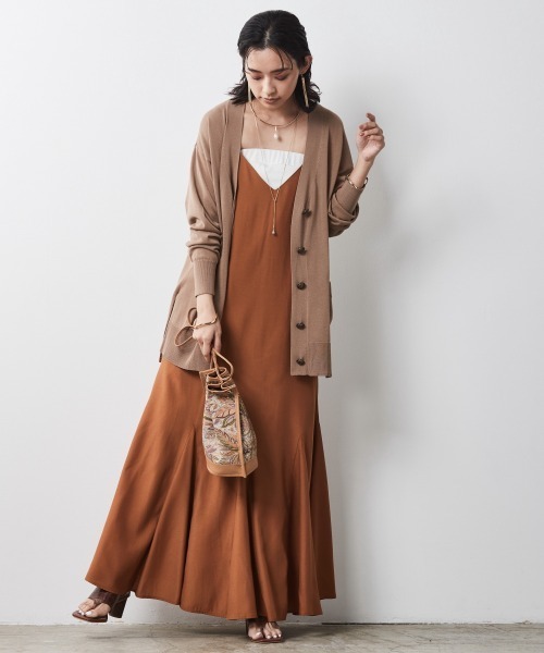 CHIC STYLE（シックスタイル）の「＜大きいサイズ＞ハイツイストレーヨン綿Vネックニットカーディガン シックスタイル（カーディガン/ボレロ・レディース・ブラック/モカ/グリーン・4L/5L/LL/3L/L）」の17枚目の写真