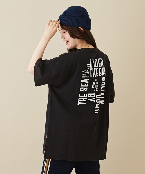 CUBE SUGAR（キューブシュガー）の「GENTIL(ジャンティ)バックプリントポケットTシャツ（Tシャツ/カットソー・レディース・ブラック/ブルー/グレー・L）」の2枚目の写真