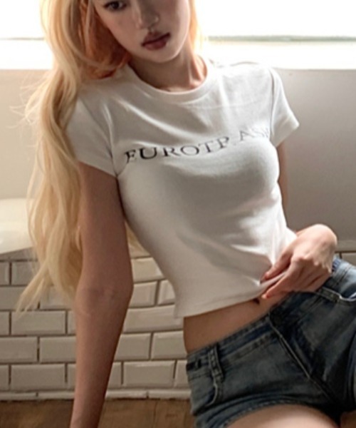 Vipoa(ヴィポア)の「フロントシンプルロゴTシャツ(Tシャツ/カットソー・レディース・グレー/ホワイト/ブラウン・FREE)」の6枚目の写真