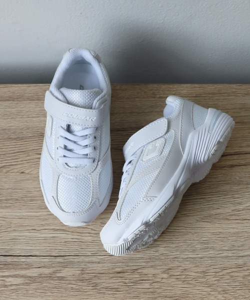 ASAHI SHOES(アサヒシューズ)の「【終了】COUGAR スニーカー(クーガー J003WS)(スニーカー・キッズ・ホワイト×ネイビー/ブラック×ブラック/ホワイト×ホワイト/ホワイト系その他・23.5cm/25.5cm/21.5cm/22.0cm/24.0cm/20.0cm/26.0cm/24.5cm/22.5cm/23.0cm/25.0cm/21.0cm/19.0cm)」の19枚目の写真