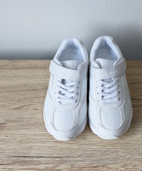 ASAHI SHOES(アサヒシューズ)の「【終了】COUGAR スニーカー(クーガー J003WS)(スニーカー・キッズ・ホワイト×ネイビー/ブラック×ブラック/ホワイト×ホワイト/ホワイト系その他・23.5cm/25.5cm/21.5cm/22.0cm/24.0cm/20.0cm/26.0cm/24.5cm/22.5cm/23.0cm/25.0cm/21.0cm/19.0cm)」の18枚目の写真