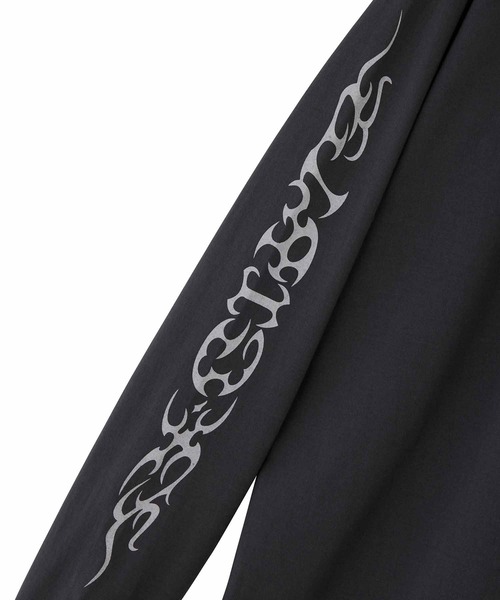 X-girl（エックスガール）の「TRIBAL BUTTERFLY L/S TEE DRESS（ワンピース・レディース・チャコール/ホワイト/ブラウン・M/S）」の6枚目の写真