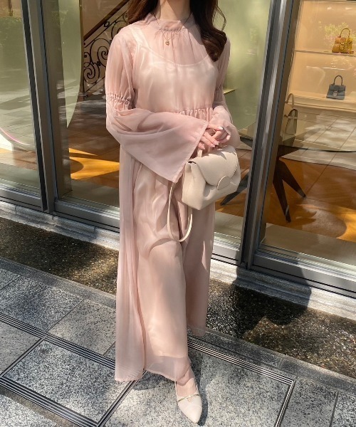 Ogue.（オグ）の「[ Ogue. ］sheer dress OP（シアードレスワンピース）（ワンピース・レディース・スモークピンク/ブラック・FREE）」の5枚目の写真