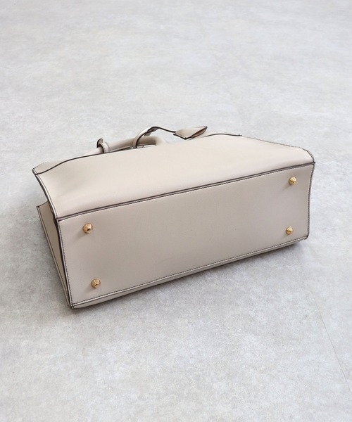 MIAN （ミアン）の「MALLOW / 横型A4トートバッグ（トートバッグ・レディース・ダークブラウン/ブラック/アイボリー/グレー/モカ・FREE）」の6枚目の写真