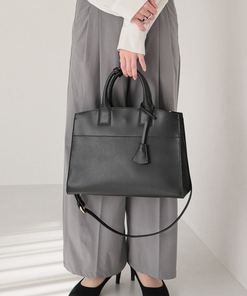 MIAN （ミアン）の「MALLOW / 横型A4トートバッグ（トートバッグ・レディース・ダークブラウン/ブラック/アイボリー/グレー/モカ・FREE）」の22枚目の写真