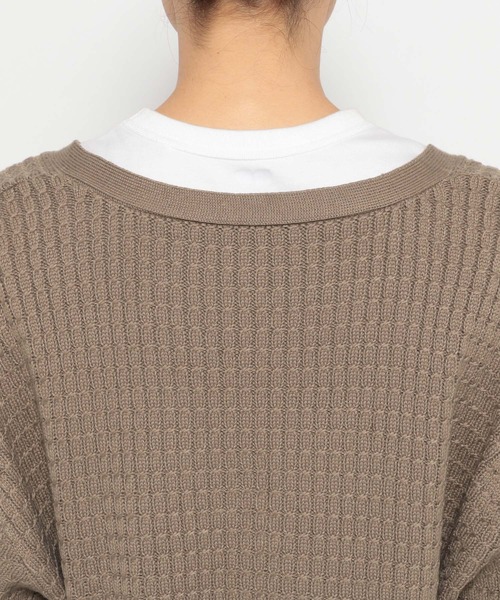 mysty woman（ミスティウーマン）の「ミニケーブルメタルボタンカーデ972191（カーディガン/ボレロ・レディース・ブラック/オフホワイト/グリーン/モカ・FREE）」の12枚目の写真