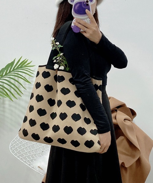 Chick（チック）の「ハートニットトートバッグ（トートバッグ・レディース・ブラウン・FREE）」の8枚目の写真