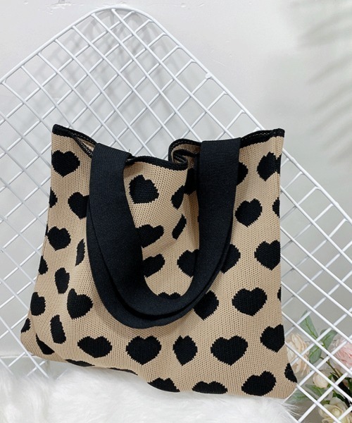 Chick（チック）の「ハートニットトートバッグ（トートバッグ・レディース・ブラウン・FREE）」の2枚目の写真