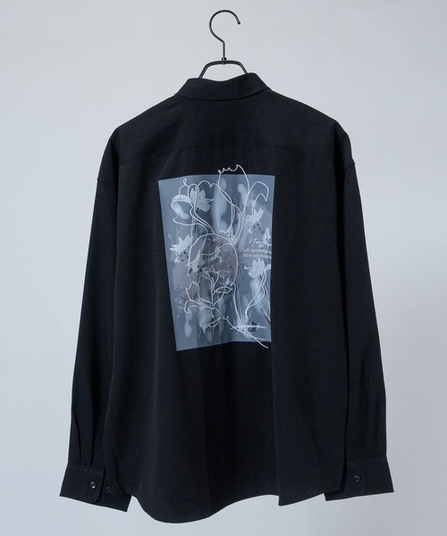 Naive magic（ナイーブマジック）の「【a】ナチュラルストレッチポリエステル フラワーエンブロイダリー バルーンスリーブ スリットシャツ 長袖（シャツ/ブラウス・メンズ・ホワイト/ブルー/ダークグレー/グレイッシュベージュ/ブラック/モカ・LARGE/MEDIUM/X-LARGE）」の3枚目の写真